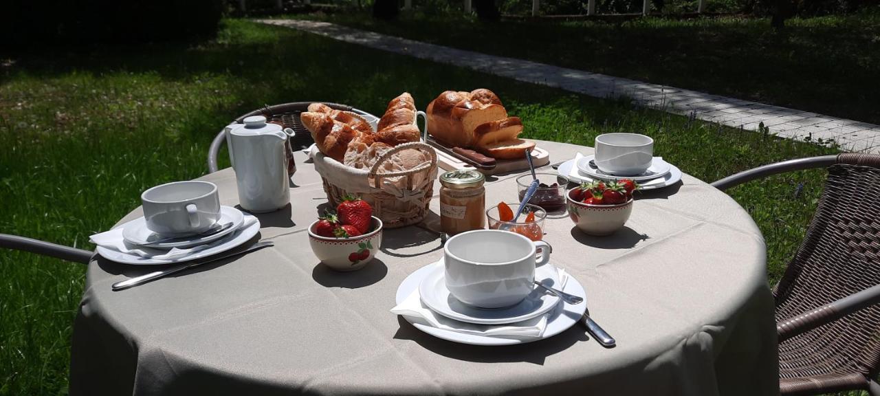 Le Moulin Du Paroy Bed & Breakfast Serres  Eksteriør bilde